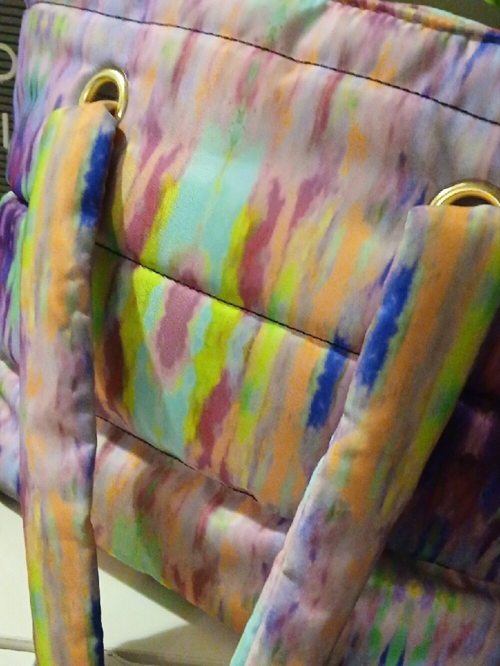 Betsey Johnson Multicolor Tie-Dye Puffer Tote w/ Black Logo Strap ๐ - Picture 3 of 10